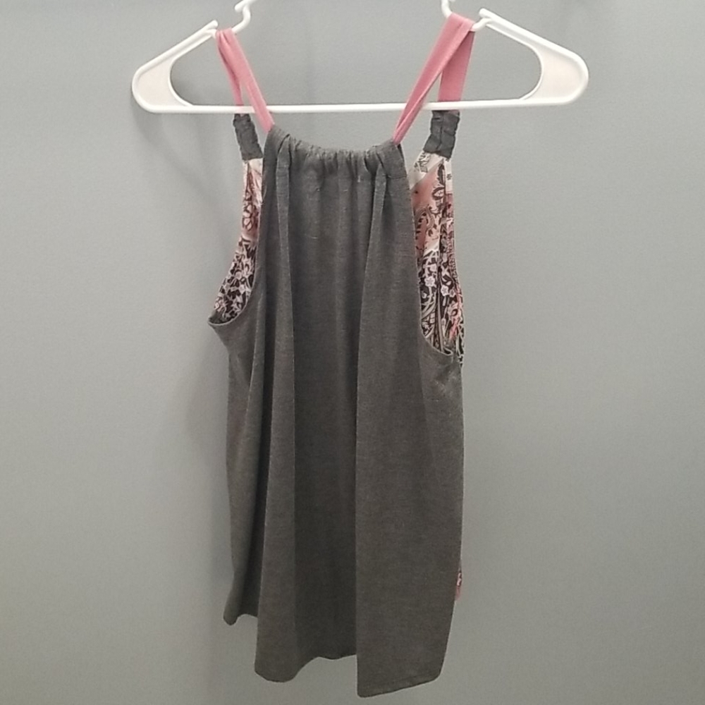 Tank - Picture 2 of 2